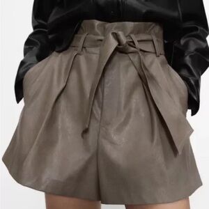 ZARA Women's Faux Leather Pleated Shorts Waist Band Pockets Taupe Size Small